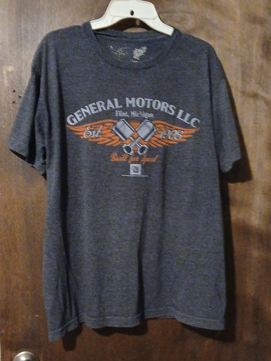 Savvy Gray Short Sleeve General Motors Graphic Tee with Orange Accents